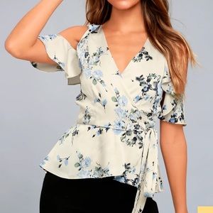 NWT Lulus Everything's Bouquet Floral Wrap top
